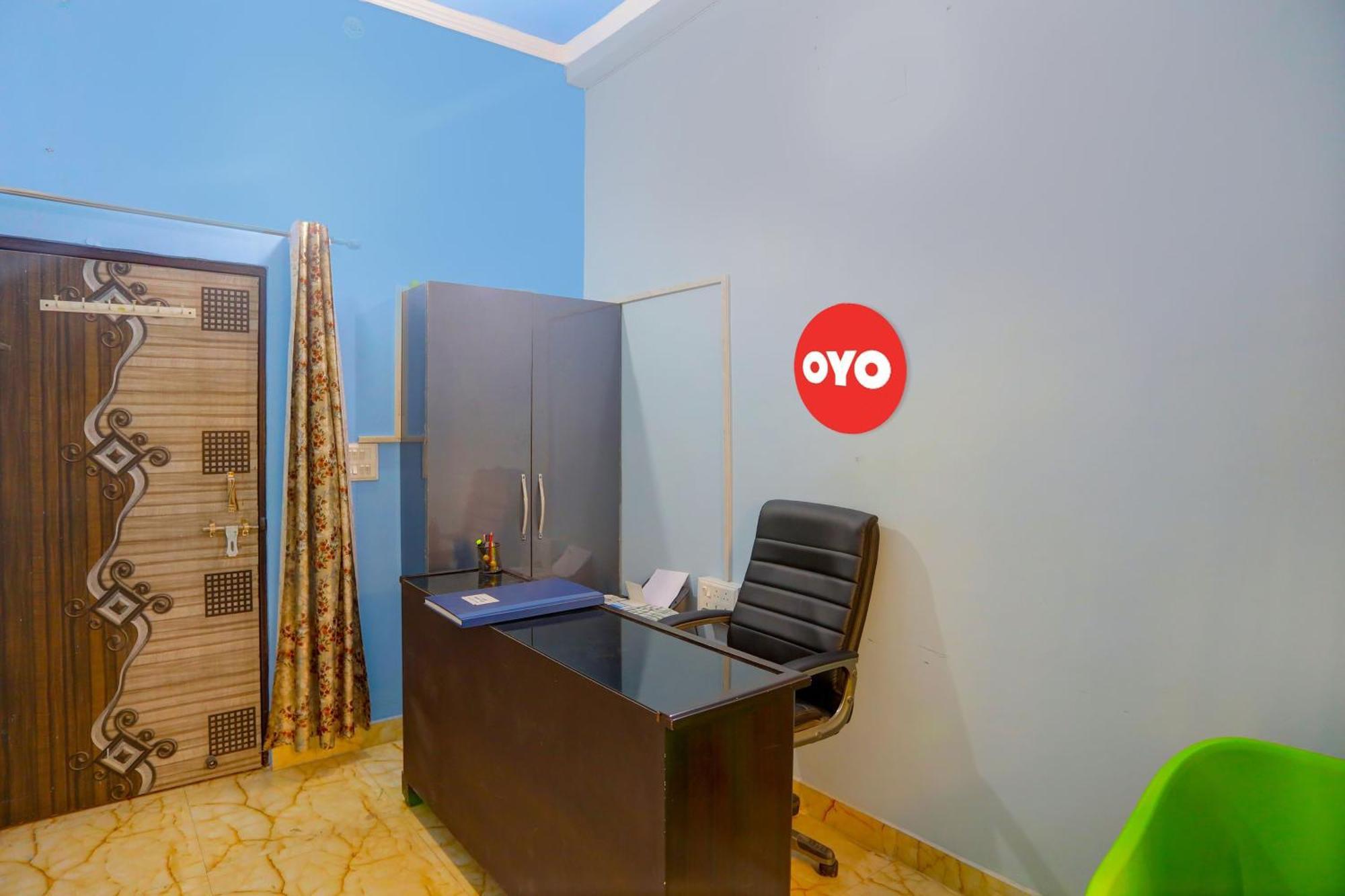 Oyo Flagship Bn Hotel Ghaziabad Exterior photo